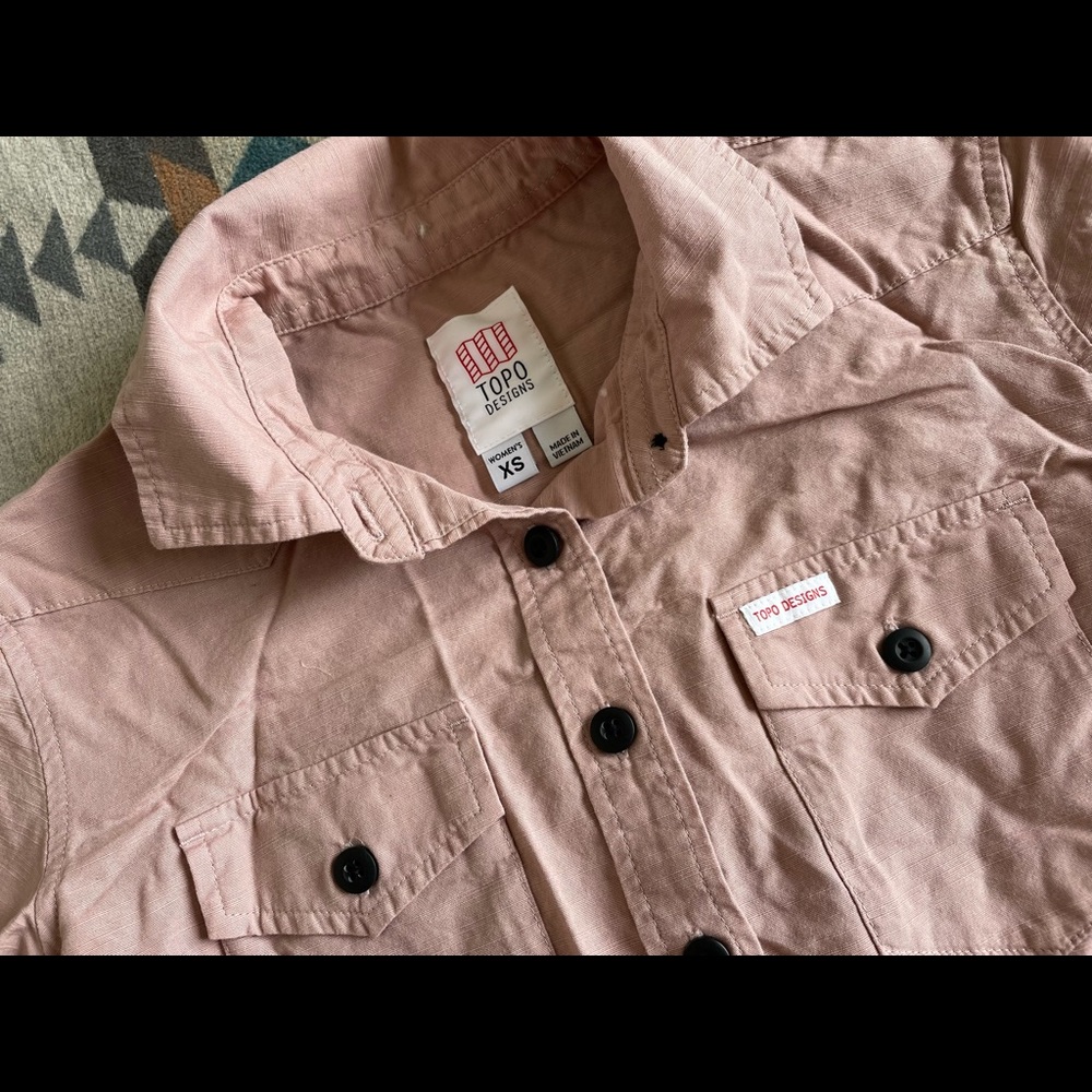 Mauve Pink Topo Designs Mountain Shirt Lightweight. NWOT